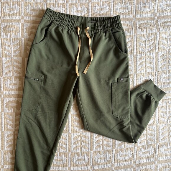 Figs Pants - Moss High Waisted Uman Relaxed Jogger Scrub Pant - NWOT